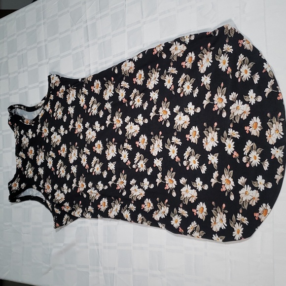 🧑🎄10/10🧑🎄🌼Ardene racer back soft daisy dress in xl🌼 - Picture 7 of 7